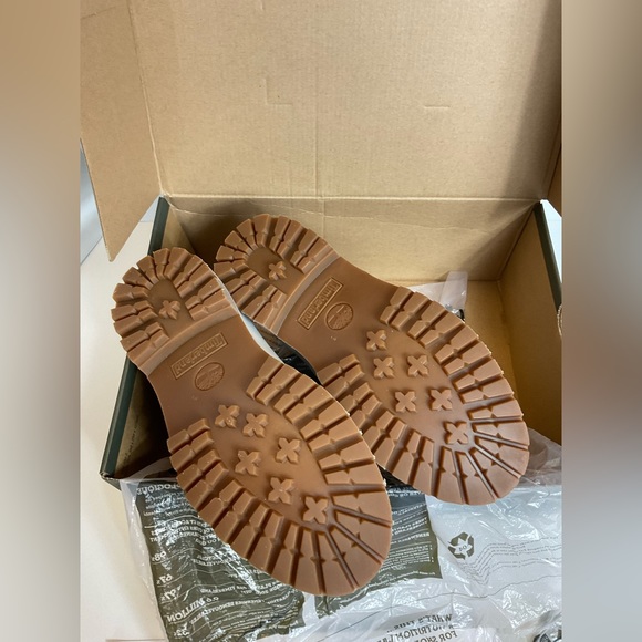 Timberland Premium 6 inch Waterproof Boot - Light Grey Nubuck Womens 9M - New! - Picture 4 of 6